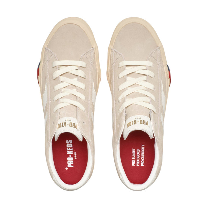 Royal Classic em Camurça Bege Branco