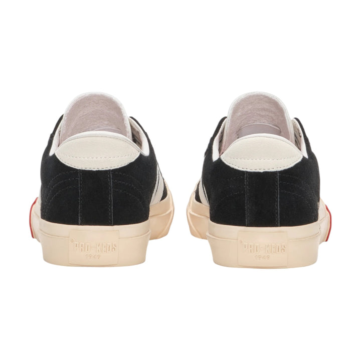 Royal Classic em Camurça Preto e Branco