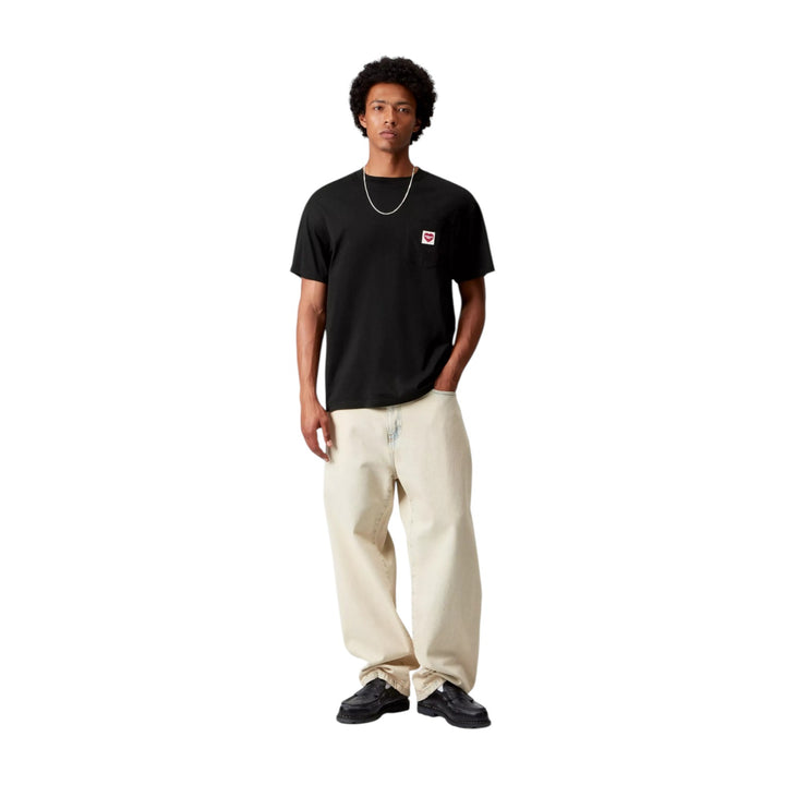 S/S Pocket Heart T-Shirt Preto / Vermelho